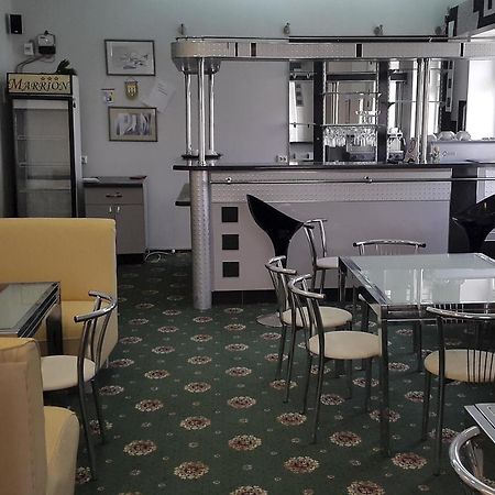 Marrion Hotel Odessa Dış mekan fotoğraf